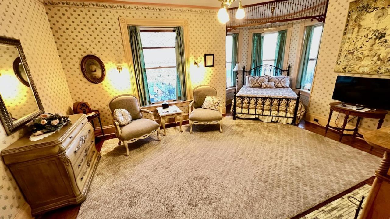 The Hancock House Bed & Breakfast Inn Dubuque Exterior foto